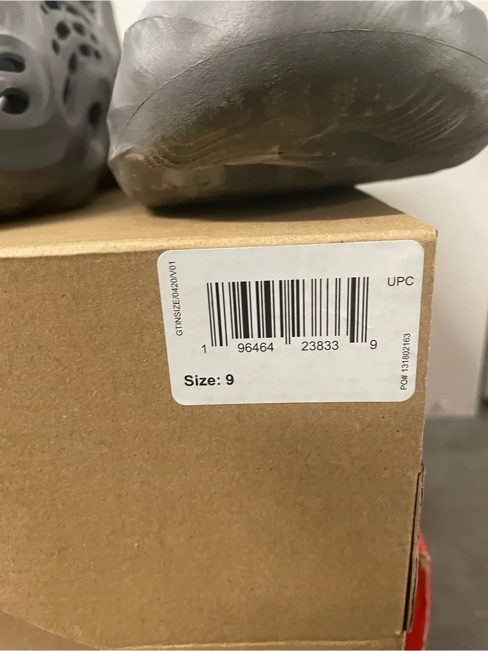 Yeezy Foam Runners in Grey Marble size 9 men’s